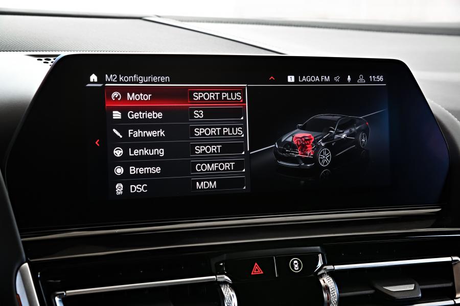 Детали интерьера BMW M8 Competition Coupe (F92) 2019 года  (UK) (фото 125 из 157)